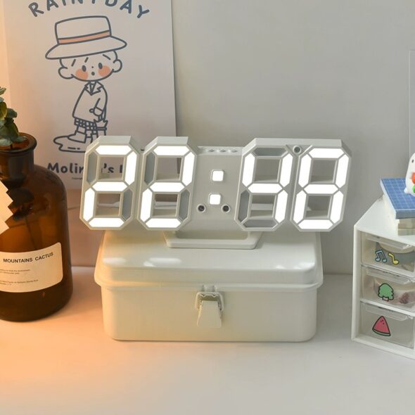 Kawaii Aesthetic Mini LED USB Digital Clock - Limited Edition