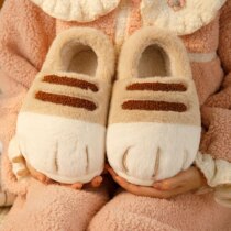 Kawaii Cat Paw Fuzzy Comfy Slippers - Limited Edition
